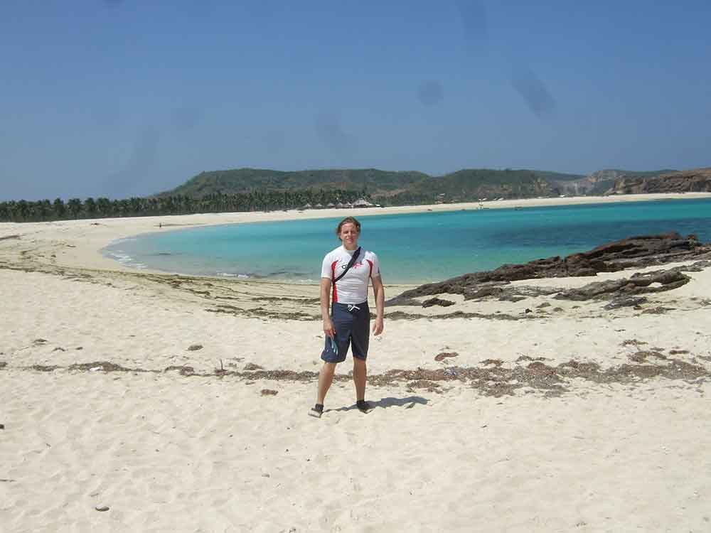 Neil Indonesia Fam 2012, standing on beach