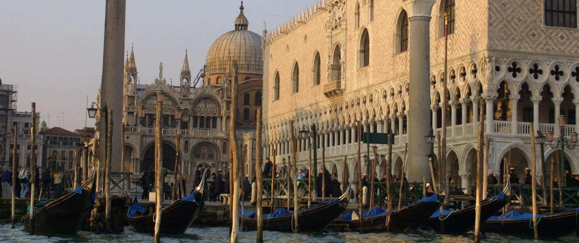 Doge's-Palace,-Venice---shutterstock_170802