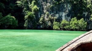 A Boat on the River | Luxury Thailand Holidays | The Ultimate Travel Company