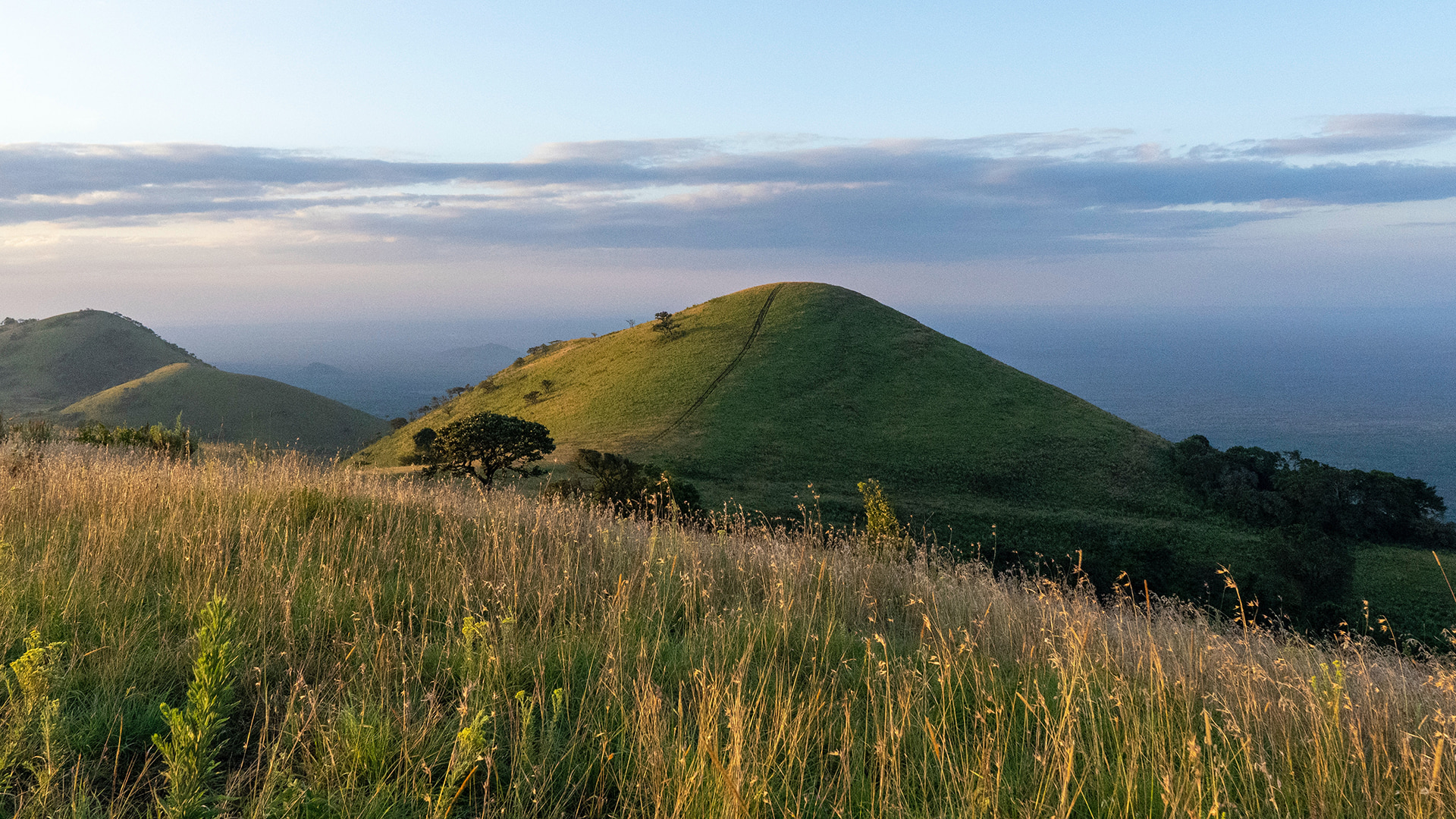 Chyulu Hills National Park | Luxury Kenya Safari Holidays | The Ultimate Travel Company