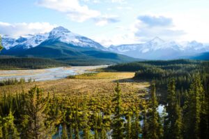 Saskatchewan | Saskatchewan River Crossing Autumn | Ultimate Travel Company