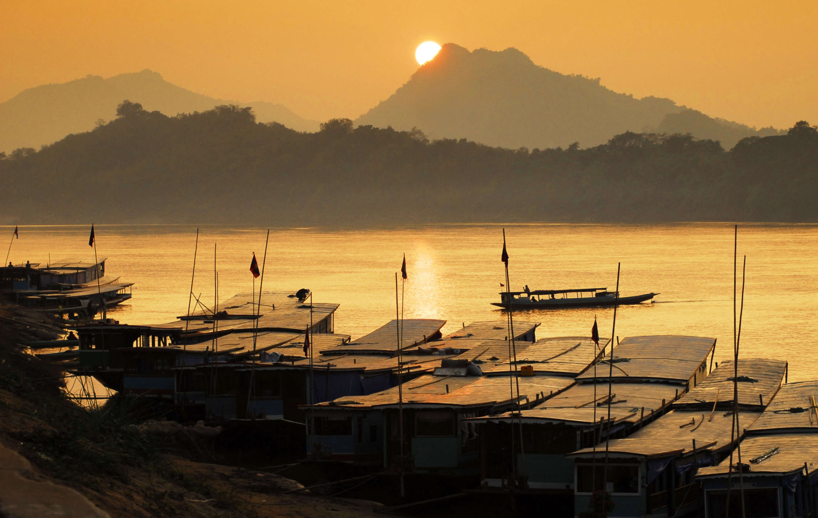 Southern Laos | Sunset | Ultimate Travel Company
