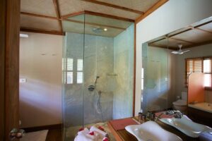 The Lotus Houseboat Cruise