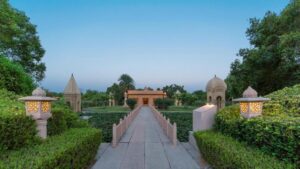 The-Oberoi-Rajvilas-Jaipur-garden