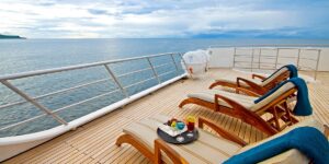 Ocean Spray, Galapagos Islands