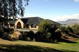 LAKE TEKAPO LODGE 2