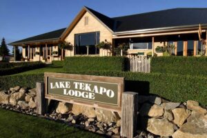 LAKE TEKAPO LODGE 1