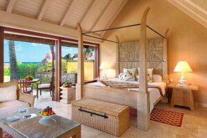 Bedroom at The Oberoi Mauritius | Luxury Mauritius Holidays | The Ultimate Travel Company