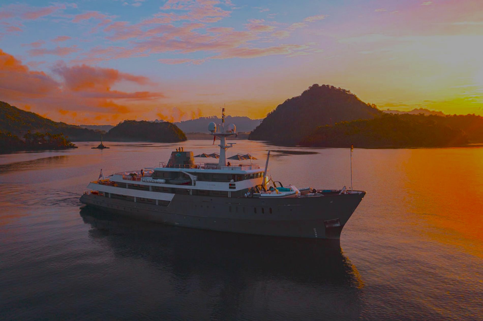 Aqua Blu, Expedition Yacht | Indonesia | Ultimate Travel Co