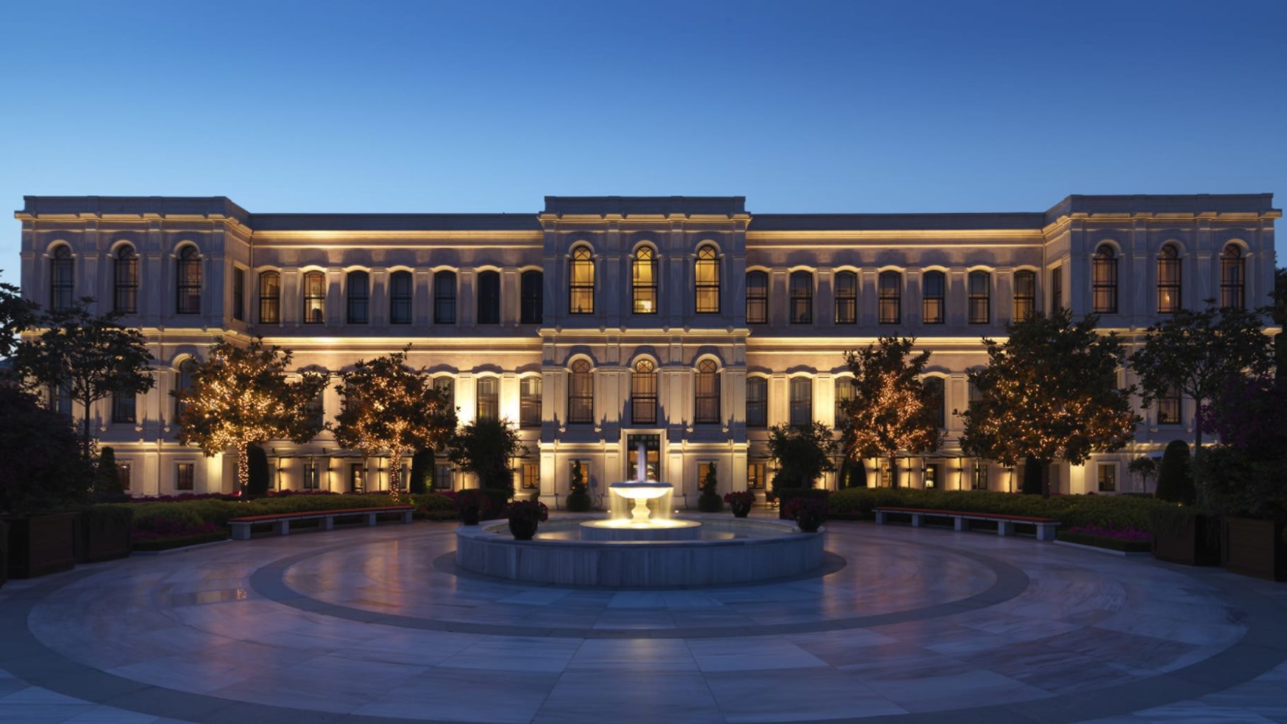 Four Seasons Hotel Istanbul At The Bosphorus, Istanbul | Turkey | The four seasons front view | The Ultimate Travel Company