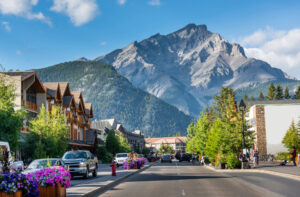 Scenic Street View of the Banff Avenue in Alberta | Luxury Canada Holidays | The Ultimate Travel Company