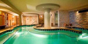 Caribou Lodge | Banff | Ultimate Travel Company