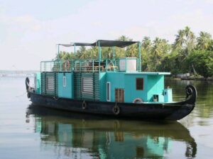The Discovery Houseboat | India | The discovery boat | The Ultimate Travel Company