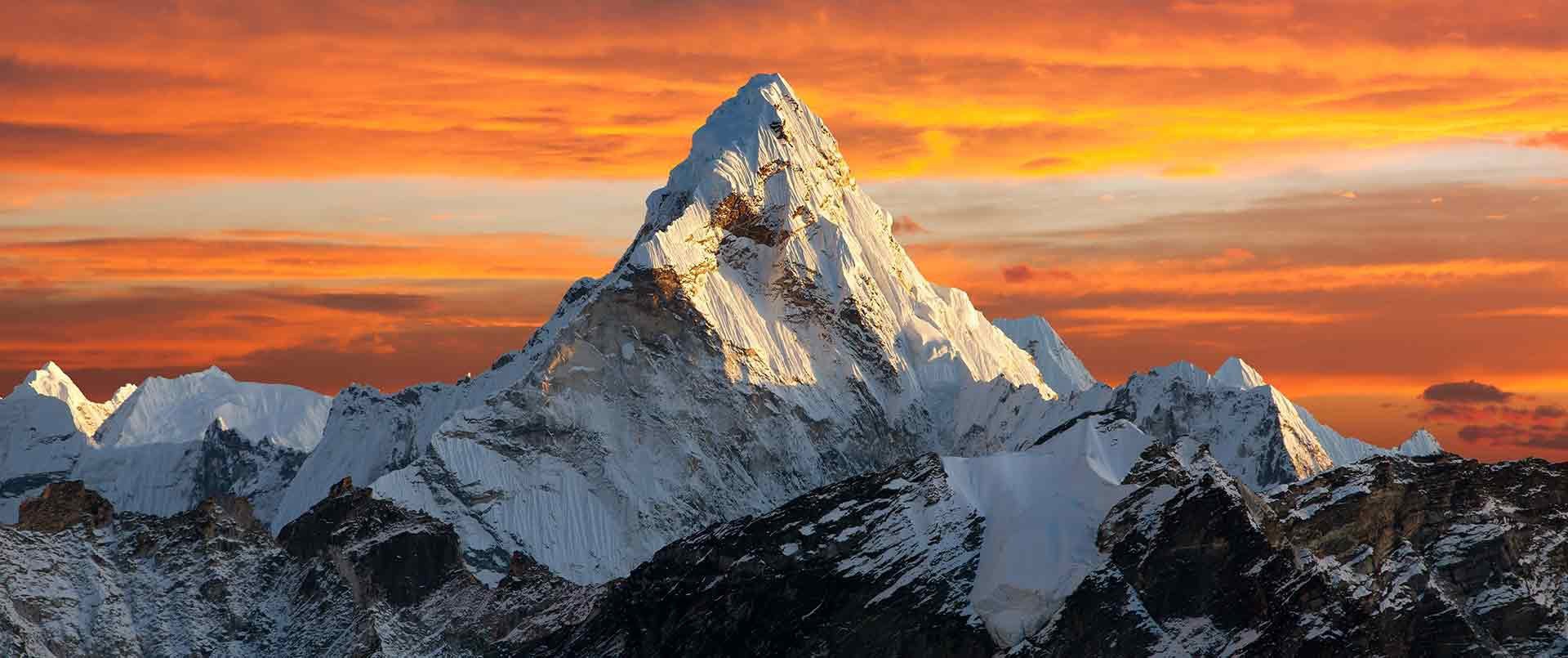 Everest evening view | Ultimate Travel Company