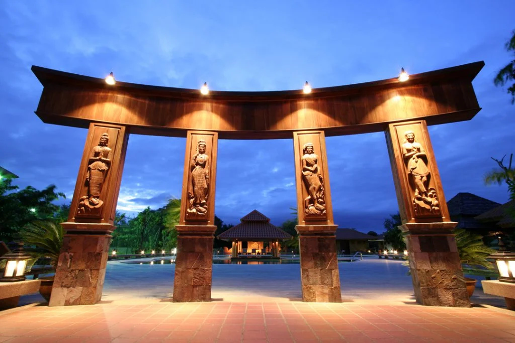 Rupar Mandalar Resort, Mandalay | Myanmar | Sculptures | The Ultimate Travel Company