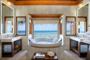 Huvafen-Fushi-Ocean-Bungalow-with-Pool-Bathroom-Jacuzzi