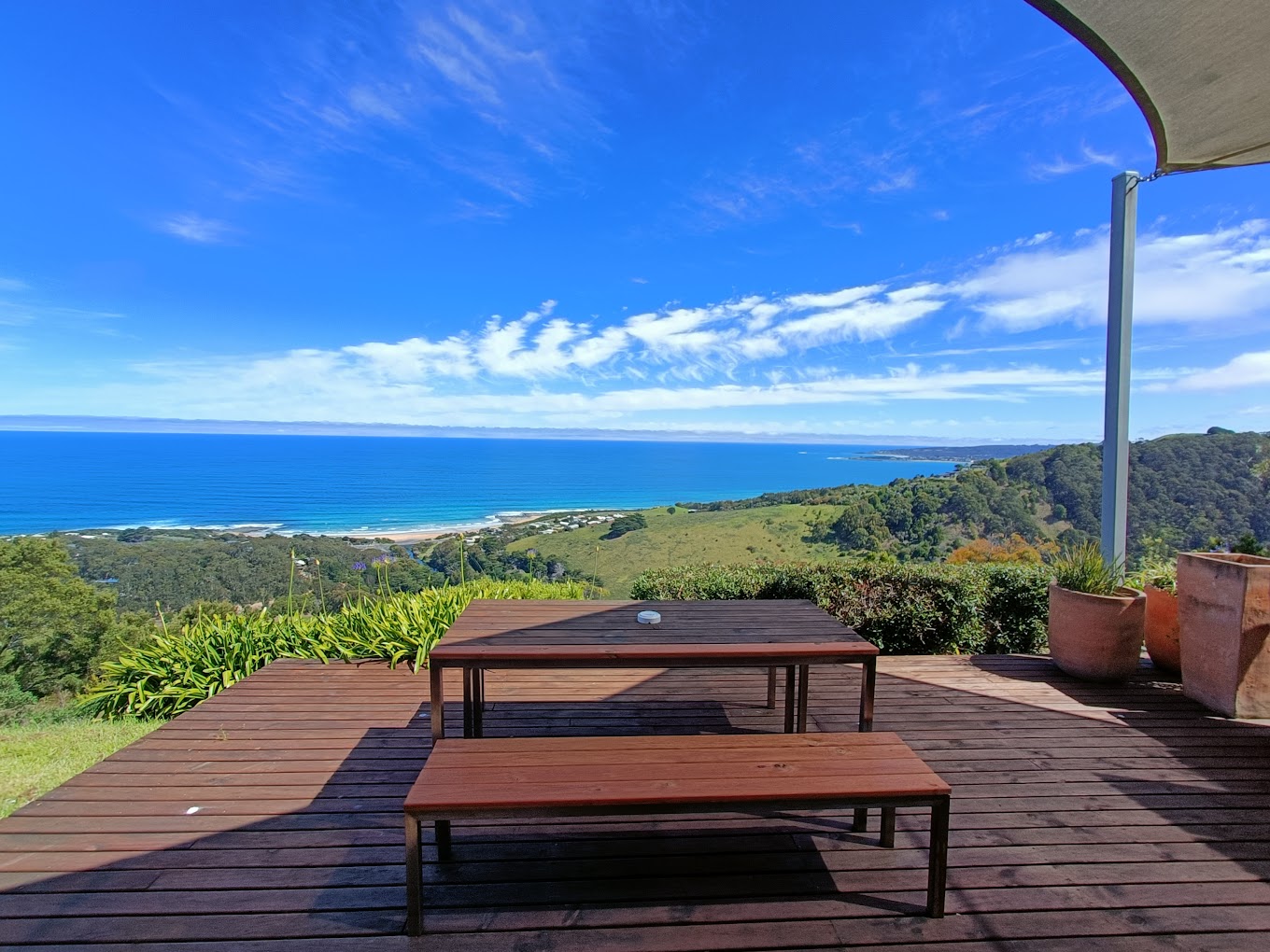 Beacon Point Ocean View Villas, Apollo Bay | Bridge & Wickers
