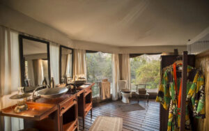 Kanga Camp, Mana Pools National Park | Zimbabwe | Comfort room | The Ultimate Travel Company