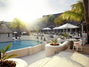 Lux* Belle Mare | Mauritius | living area | The Ultimate Travel Company