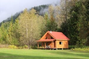 Grizzly Bear Ranch, Selkirk Mountains | The Ultimate Travel Company