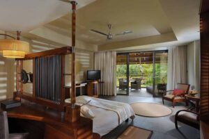 Trou Aux Biches Beachcomber Golf Resort & Spa | Mauritius | living room | The Ultimate Travel Company
