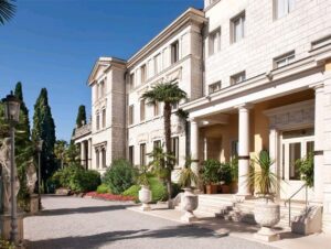 Villa Cortine Palace Hotel | Lake Garda | Italy | The Ultimate Travel Company