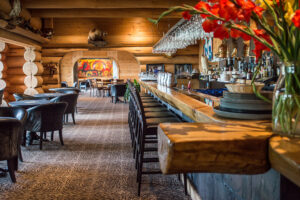 Hôtel Sacacomie, Laurentian Mountains | Canada | bar | The Ultimate Travel Company