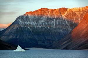 Blomsterbugten | Luxury Arctic Cruises | The Ultimate Travel Company