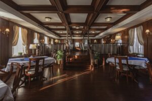 Dining on the Nile Cruise of Dahabiya Hadeel | Luxury Egypt Holidays | The Ultimate Travel Company