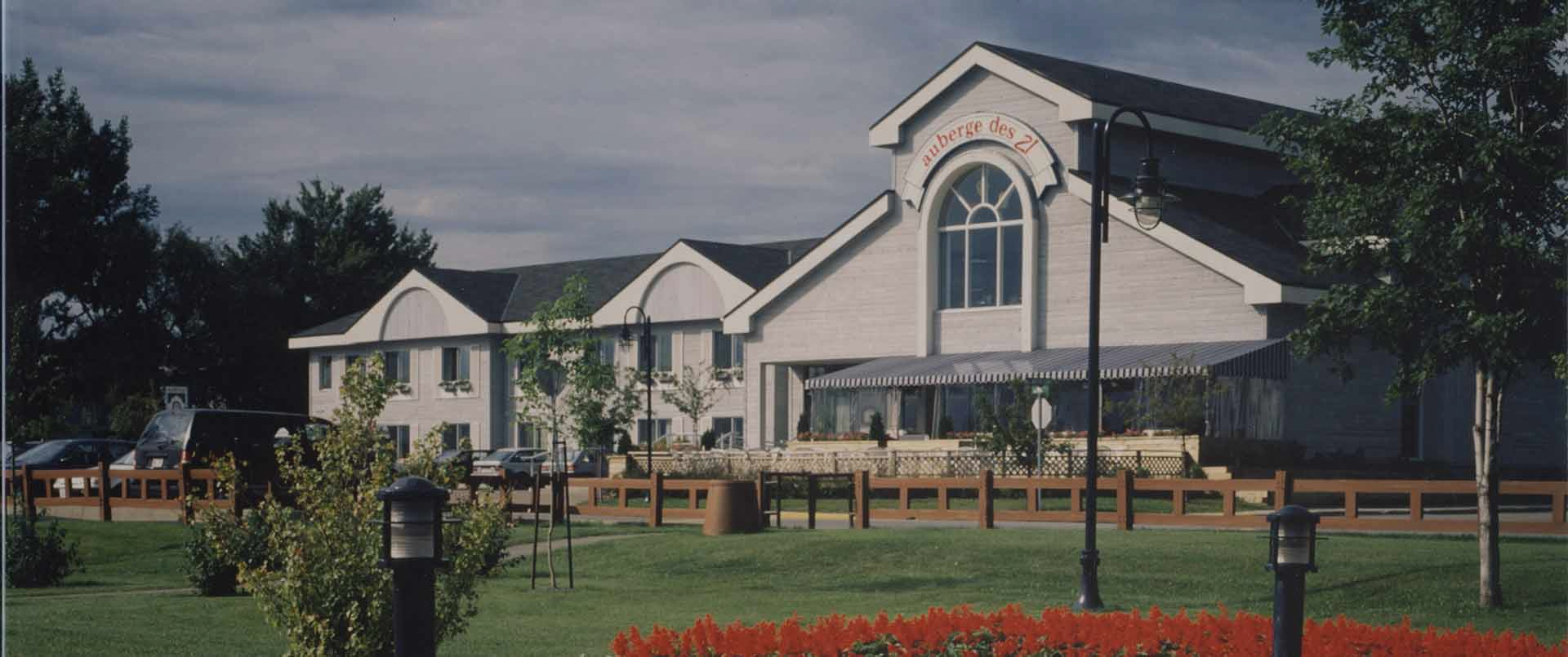 Auberge des 21, La Baie | Ultimate Travel Company