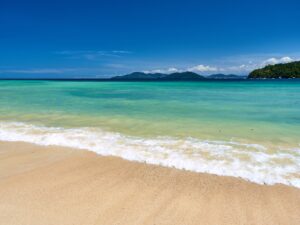 Beautiful Beach in Gaya Island | Borneo Holidays | The Ultimate Travel Company