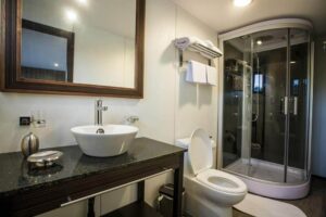 Anakonda Amazon Cruises | Embark on a Journey of Discovery | Ultimate Travel Company