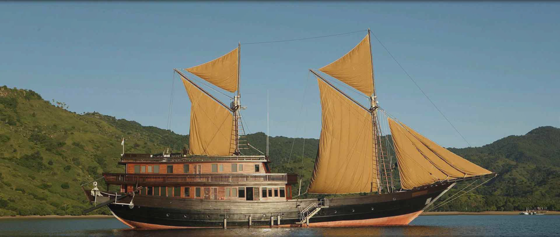 Alila Purnama Cruise | Ultimate Travel Company