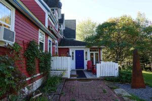 Little Shemogue Country Inn, New Brunsick | Canada | hallway | The Ultimate Travel Company