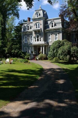 Queen Anne Inn, Nova Scotia | Canada | hallway | The Ultimate Travel Company