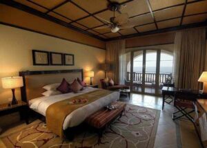 Desert Islands Resort & Spa, Abu Dhabi Deluxe-Room-DSI_620