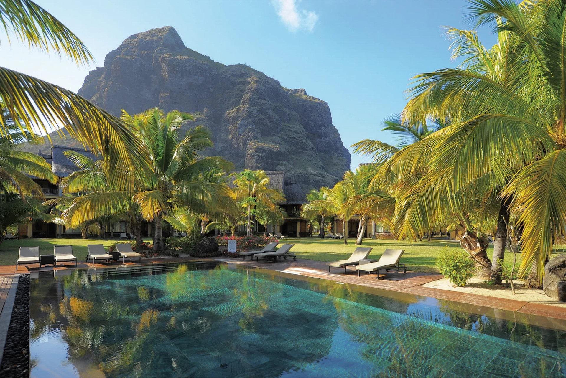 Dinarobin Beachcomber Golf Resort & Spa | Ultimate Travel Co