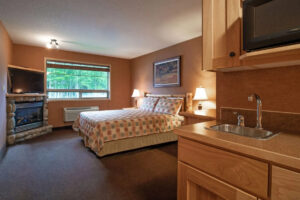 Elkwater Lake Lodge & Resort, Alberta | Ultimate Travel Co