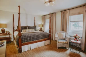 Pillar And Post Inn & Spa, Niagara-on-the-lake | Canada | bedroom | The Ultimate Travel Company