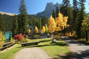 Emerald Lake Lodge | Yoho Park | Ultimate Travel Company | Discover the Untold Tales of the Yukon