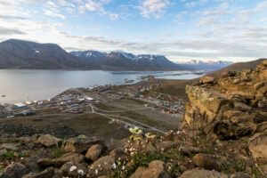 Longyearbyen and the Advent Fjord seen from Platafjellet in Svalbard | Luxury Arctic Holidays | The Ultimate Travel Company