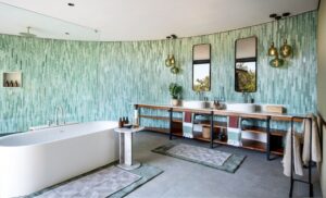 Bathroom at Tanda Tula Safari Camp | South Africa | The Ultimate Travel Company
