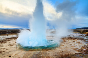 The,Strokkur,Geyser,Erupting,At,The,Haukadalur,Geothermal,Area,,Part