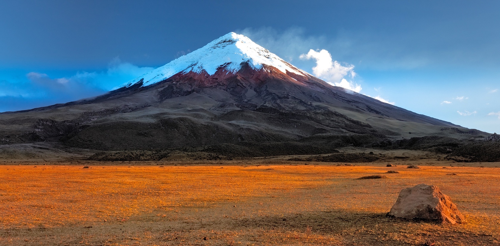 Cotopaxi Volcano at Sunset | Luxury Ecuador Holidays | The Ultimate Travel Company